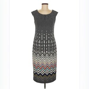 ILE New York NWOT Sleeveless Chevron Print Sheath Dress with Zip Closure